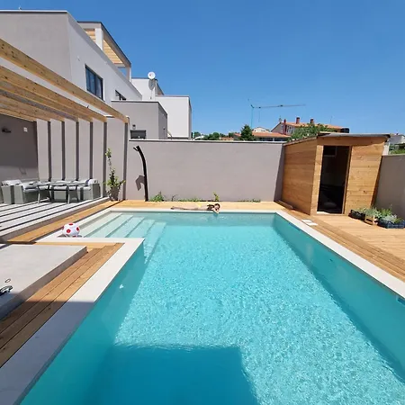 Villa New 